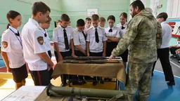 Школьников заставят записывать воспоминания участников войны в Украине для «Народного цифрового архива СВО»
